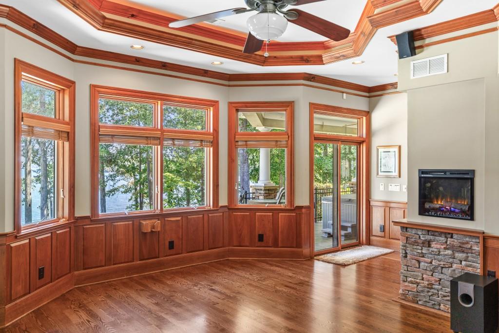 Flowery Branch, Georgia, 30542, United States, 4 Bedrooms Bedrooms, ,8 BathroomsBathrooms,Residential,Active,1929460