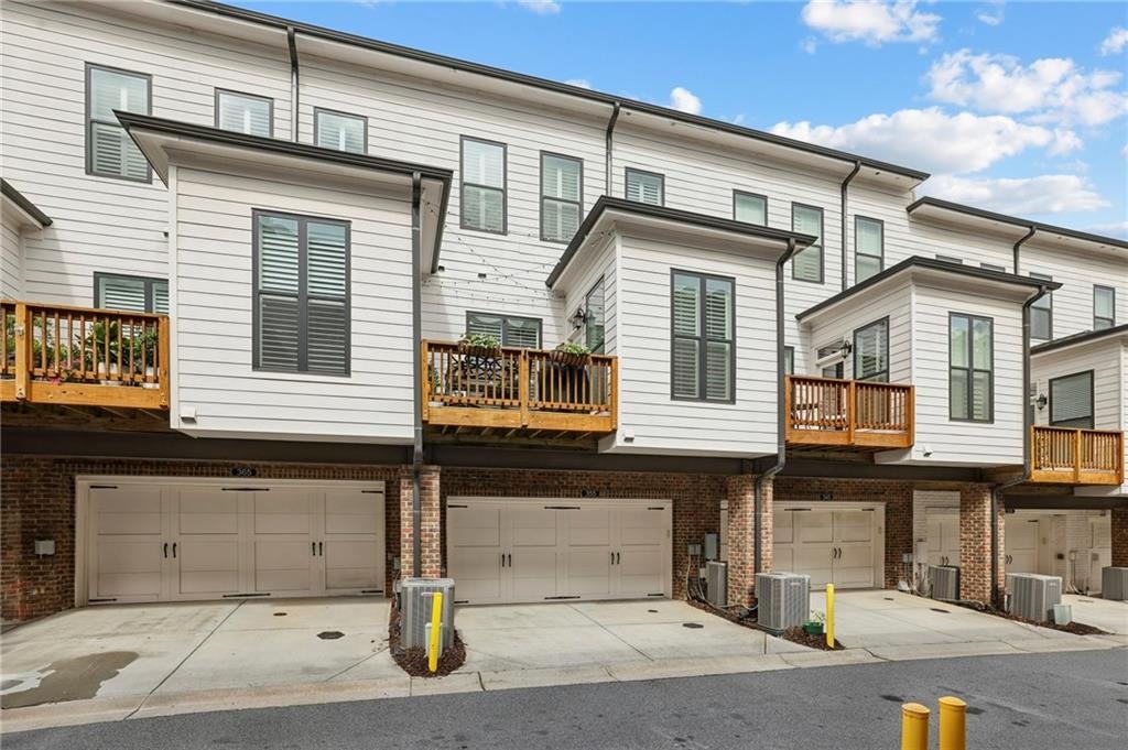 Alpharetta, Georgia, 30009, United States, 3 Bedrooms Bedrooms, ,4 BathroomsBathrooms,Residential,Active,1914799
