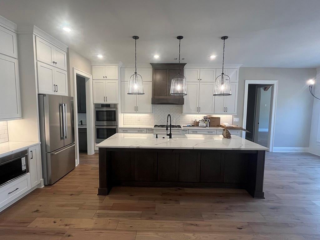 Canton, Georgia, 30114, United States, 5 Bedrooms Bedrooms, ,6 BathroomsBathrooms,Residential,Active,1820849