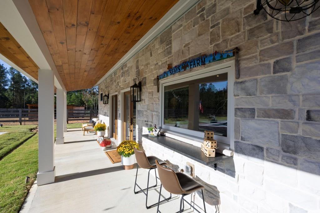 Rydal, Georgia, 30171, United States, 5 Bedrooms Bedrooms, ,5 BathroomsBathrooms,Residential,Active,1987269