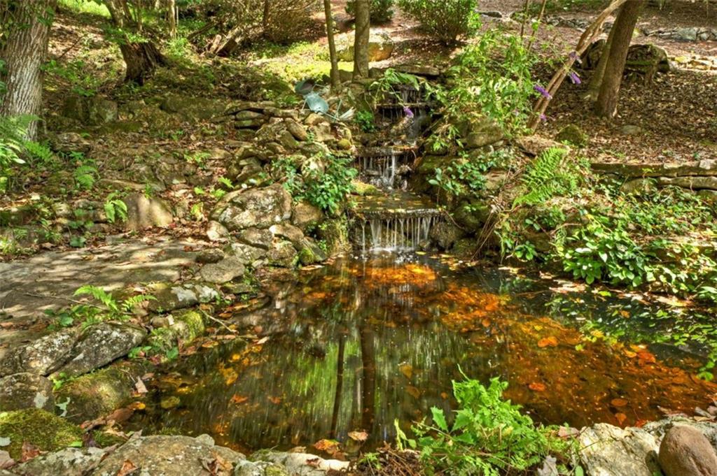 Ellijay, Georgia, 30536, United States, 3 Bedrooms Bedrooms, ,5 BathroomsBathrooms,Residential,Active,1933729