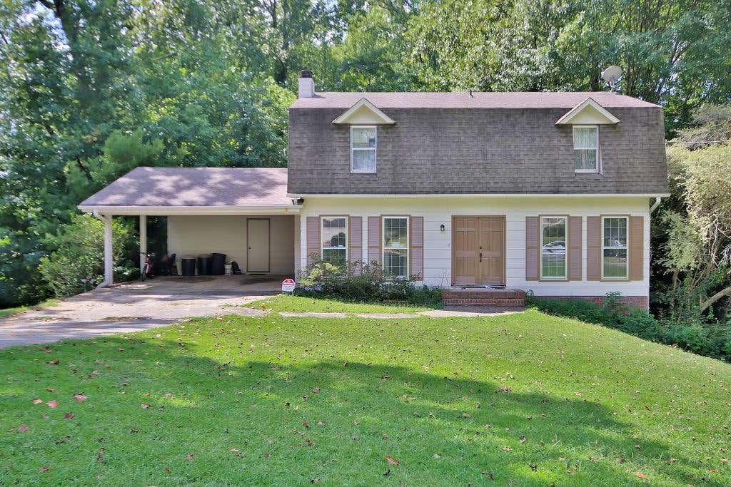 2871 OLD CARRIAGE DR SW, MARIETTA, GA 30060, photo 1 of 35