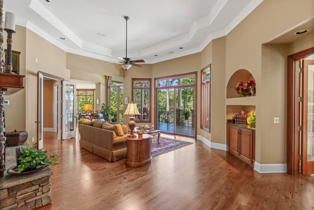 Flowery Branch, Georgia, 30542, United States, 4 Bedrooms Bedrooms, ,8 BathroomsBathrooms,Residential,Active,1929460
