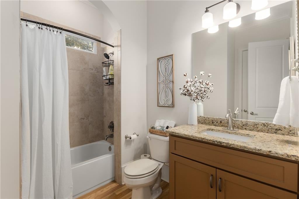 Peachtree Corners, Georgia, 30092, United States, 5 Bedrooms Bedrooms, ,4 BathroomsBathrooms,Residential,Active,1894514