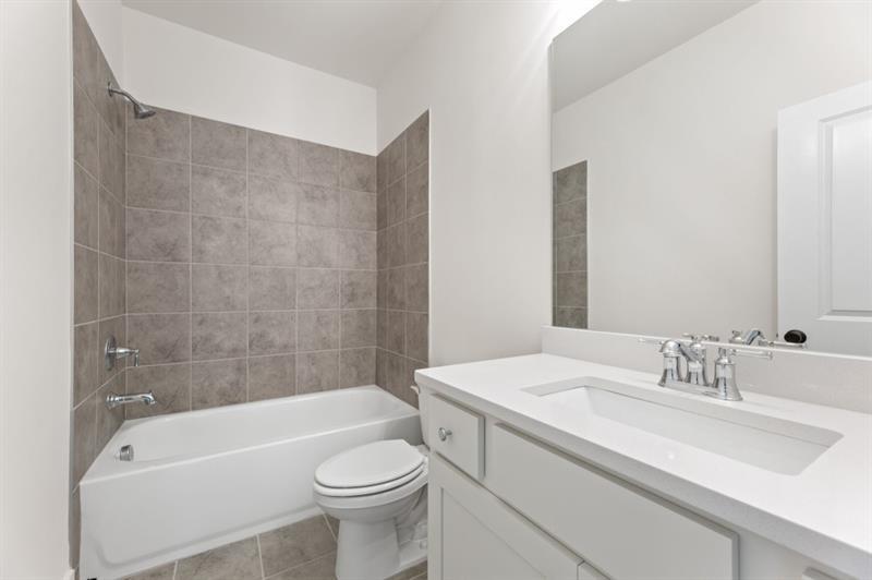 Gainesville, Georgia, 30506, United States, 4 Bedrooms Bedrooms, ,4 BathroomsBathrooms,Residential,Active,1894234