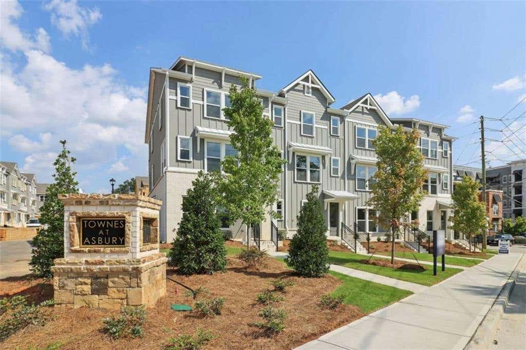 101 CHESTNUT CIR # 14, ATLANTA, GA 30342, photo 1 of 40