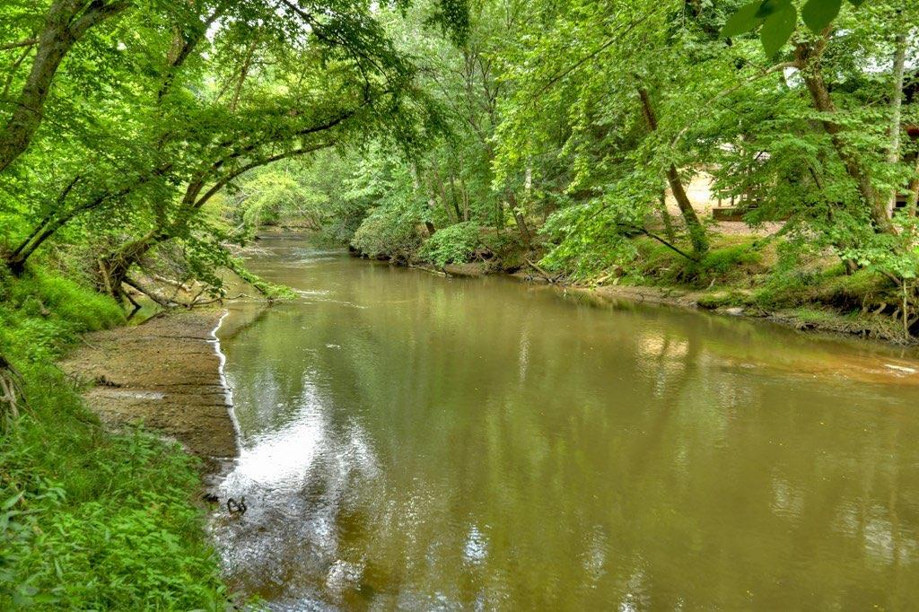 Ellijay, Georgia, 30536, United States, 3 Bedrooms Bedrooms, ,5 BathroomsBathrooms,Residential,Active,1933729