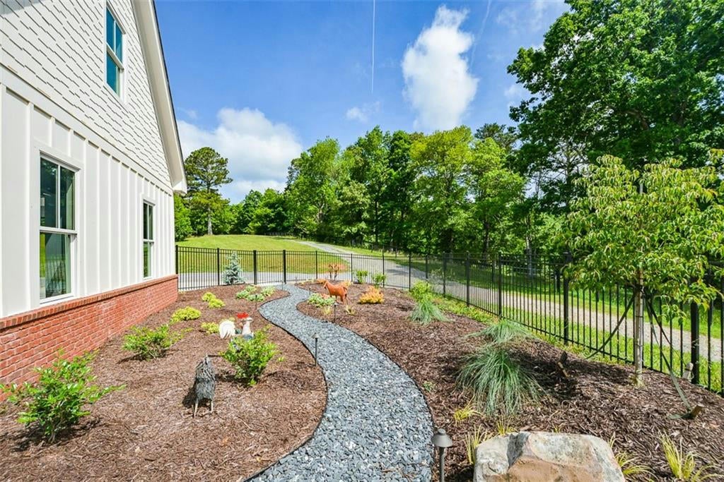 Waleska, Georgia, 30183, United States, ,5 BathroomsBathrooms,Residential,Active,1704235