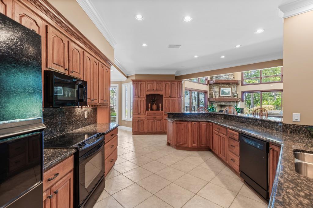 Flowery Branch, Georgia, 30542, United States, 4 Bedrooms Bedrooms, ,8 BathroomsBathrooms,Residential,Active,1929460