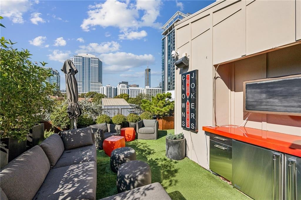 Atlanta, Georgia, 30309, United States, 3 Bedrooms Bedrooms, ,4 BathroomsBathrooms,Residential,Active,1997555