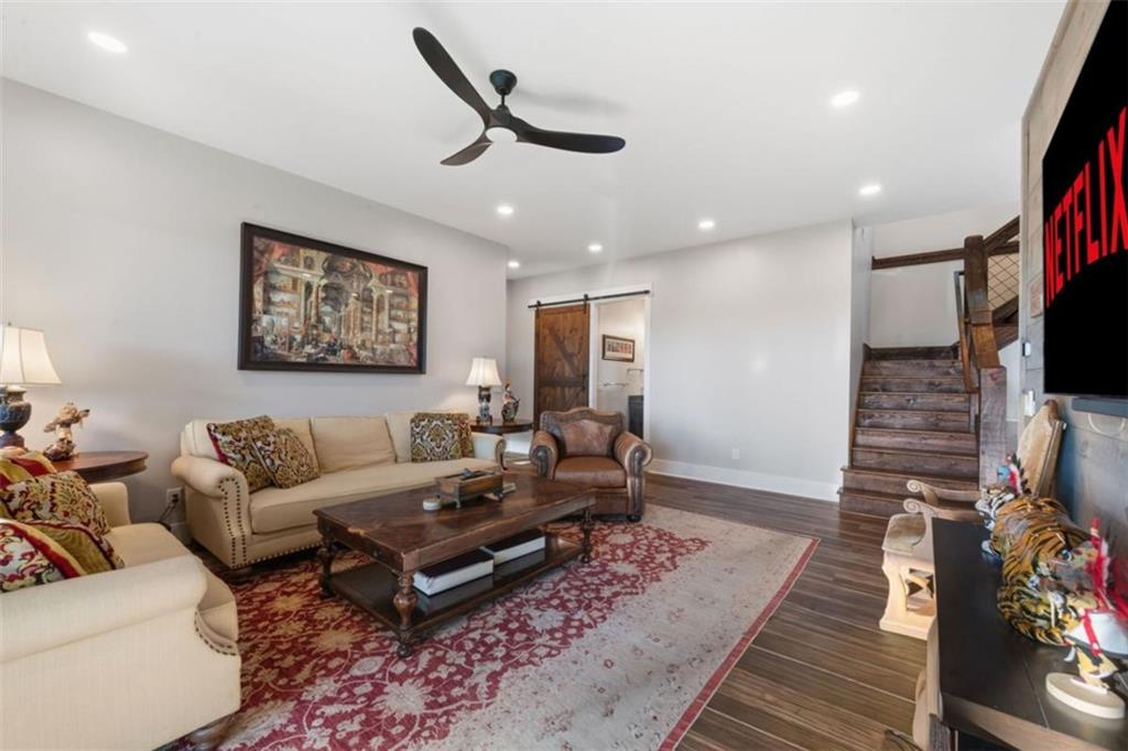 Ellijay, Georgia, 30536, United States, 3 Bedrooms Bedrooms, ,4 BathroomsBathrooms,Residential,Active,1968420