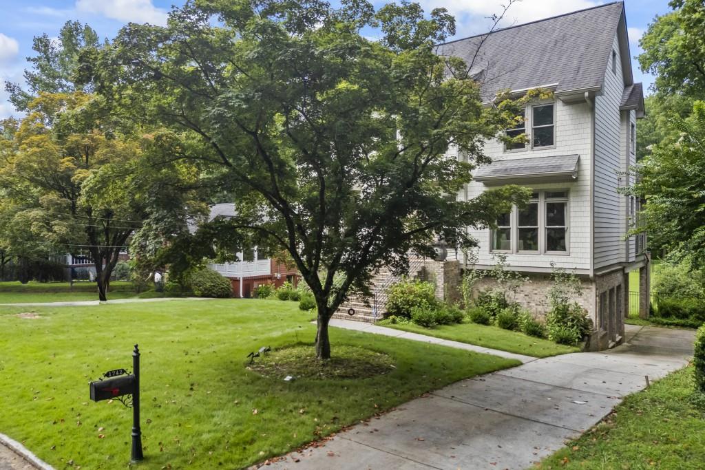 Atlanta, Georgia, 30306, United States, 4 Bedrooms Bedrooms, ,5 BathroomsBathrooms,Residential,Active,1964278