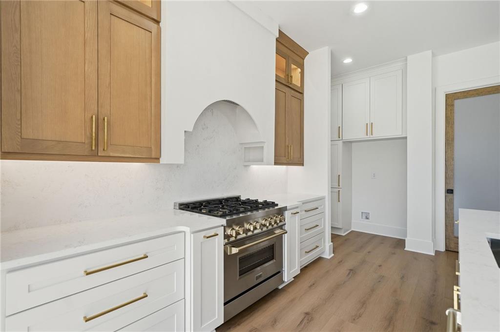 Canton, Georgia, 30115, United States, 5 Bedrooms Bedrooms, ,4 BathroomsBathrooms,Residential,Active,2001340