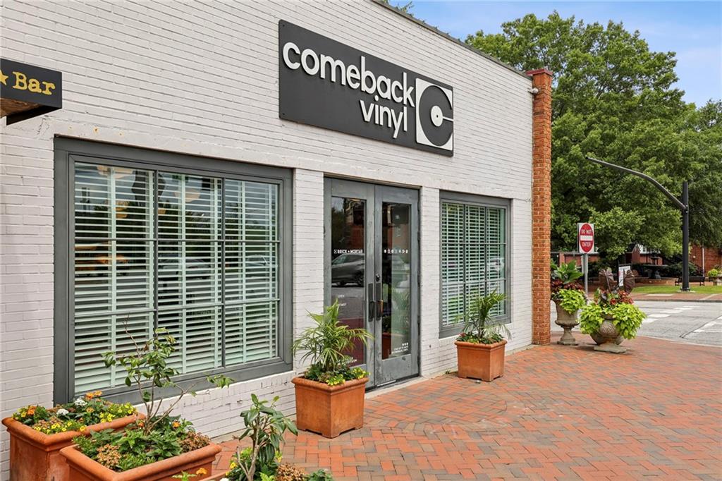 Alpharetta, Georgia, 30009, United States, 3 Bedrooms Bedrooms, ,4 BathroomsBathrooms,Residential,Active,1946317