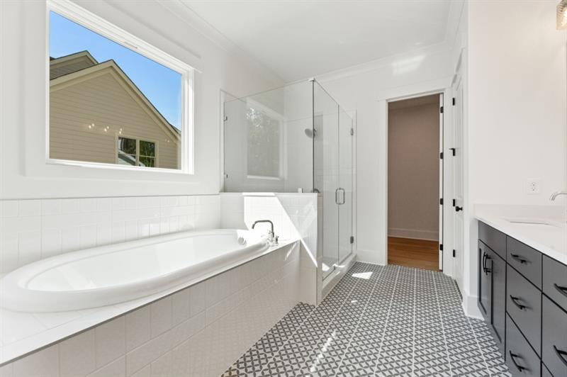 Gainesville, Georgia, 30506, United States, 4 Bedrooms Bedrooms, ,4 BathroomsBathrooms,Residential,Active,2007110