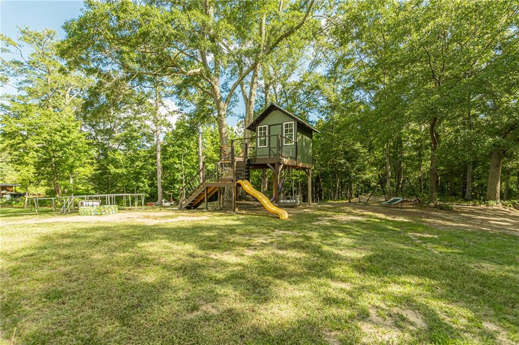 Douglasville, Georgia, 30134, United States, 4 Bedrooms Bedrooms, ,3 BathroomsBathrooms,Residential,Active,1888966
