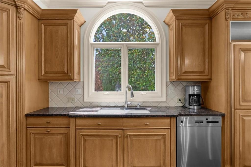 Alpharetta, Georgia, 30022, United States, ,9 BathroomsBathrooms,Residential,Active,1852691