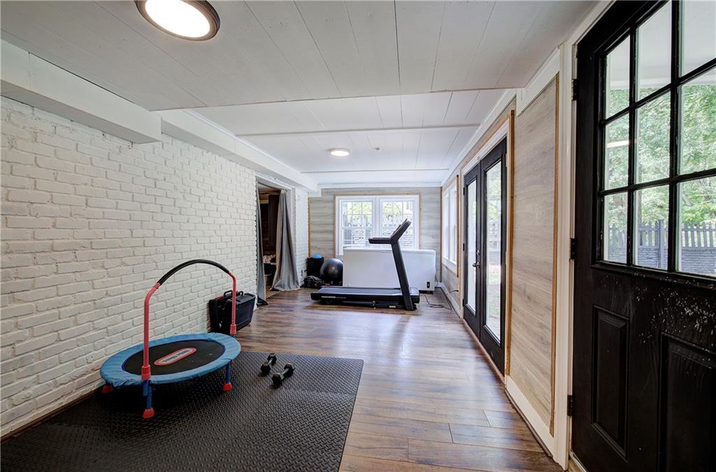 Marietta, Georgia, 30068, United States, 6 Bedrooms Bedrooms, ,5 BathroomsBathrooms,Residential,Active,2044569