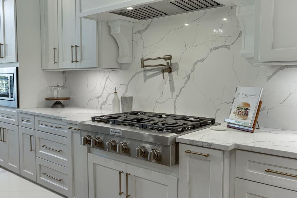 Flowery Branch, Georgia, 30542, United States, 4 Bedrooms Bedrooms, ,6 BathroomsBathrooms,Residential,Active,1999935