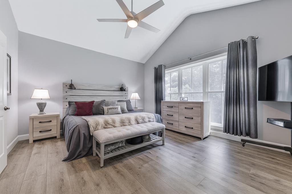 Ellijay, Georgia, 30540, United States, 4 Bedrooms Bedrooms, ,5 BathroomsBathrooms,Residential,Active,1913024