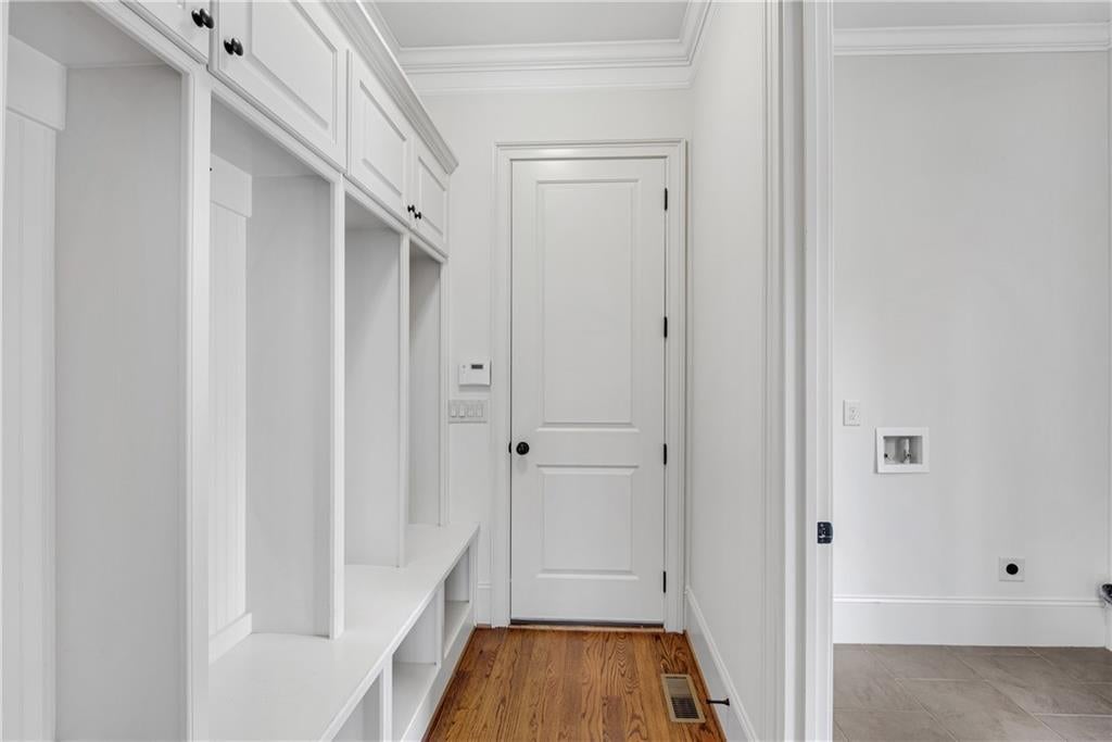 Braselton, Georgia, 30517, United States, 5 Bedrooms Bedrooms, ,5 BathroomsBathrooms,Residential,Active,2007019