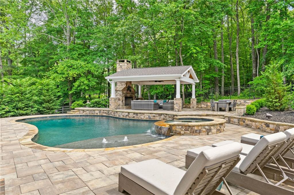 Canton, Georgia, 30115, United States, 6 Bedrooms Bedrooms, ,7 BathroomsBathrooms,Residential,Active,1831788