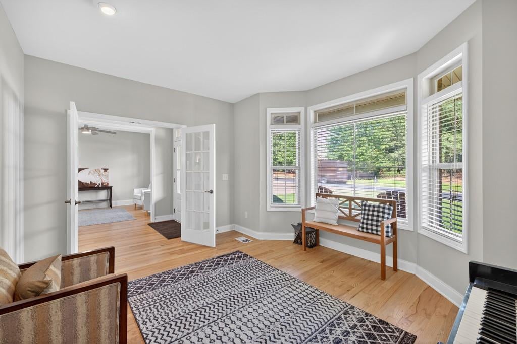 Flowery Branch, Georgia, 30542, United States, 6 Bedrooms Bedrooms, ,6 BathroomsBathrooms,Residential,Active,1897984