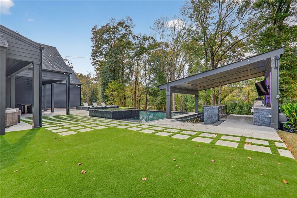 Canton, Georgia, 30115, United States, 4 Bedrooms Bedrooms, ,5 BathroomsBathrooms,Residential,Active,1997565