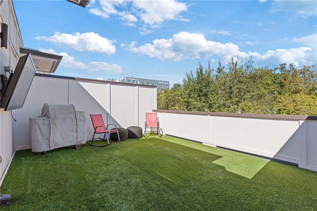 Atlanta, Georgia, 30308, United States, 3 Bedrooms Bedrooms, ,4 BathroomsBathrooms,Residential,Active,1969688