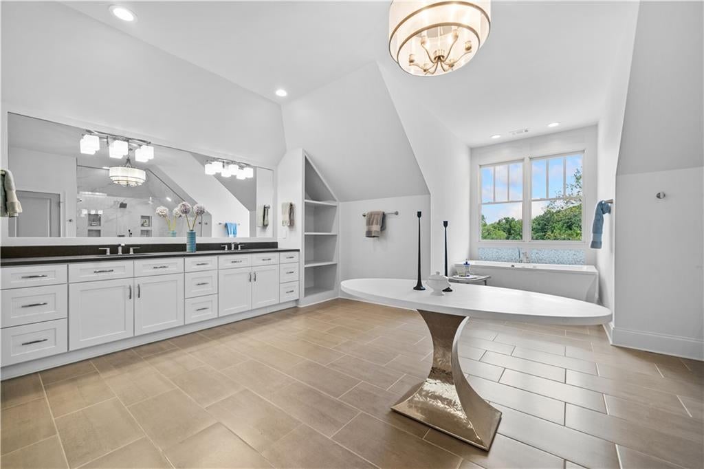 Milton, Georgia, 30004, United States, 5 Bedrooms Bedrooms, ,7 BathroomsBathrooms,Residential,Active,1894776
