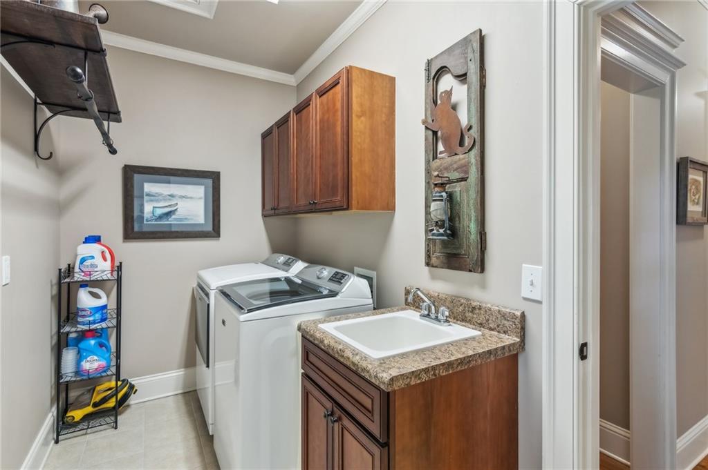 Big Canoe, Georgia, 30143, United States, 5 Bedrooms Bedrooms, ,6 BathroomsBathrooms,Residential,Active,1997551