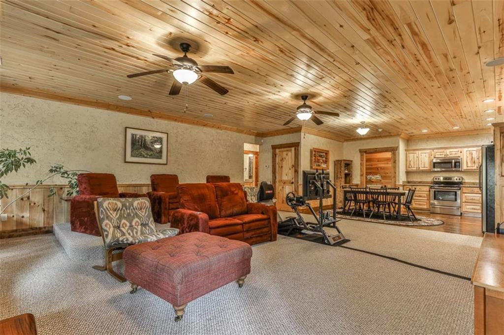 Talking Rock, Georgia, 30175, United States, 5 Bedrooms Bedrooms, ,5 BathroomsBathrooms,Residential,Active,1953388