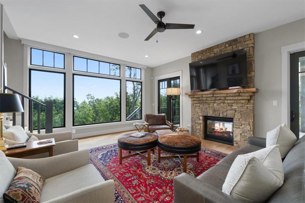 Ellijay, Georgia, 30540, United States, 5 Bedrooms Bedrooms, ,7 BathroomsBathrooms,Residential,Active,2017088