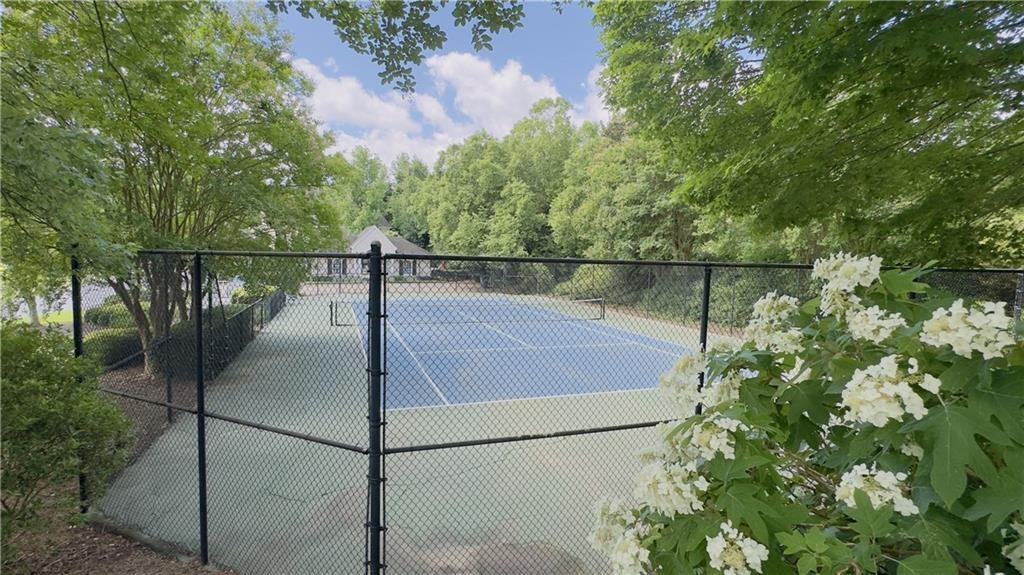 Marietta, Georgia, 30062, United States, 6 Bedrooms Bedrooms, ,6 BathroomsBathrooms,Residential,Active,1965815