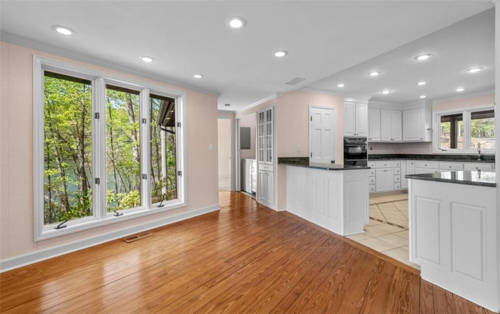 Big Canoe, Georgia, 30143, United States, 4 Bedrooms Bedrooms, ,4 BathroomsBathrooms,Residential,Active,1969782