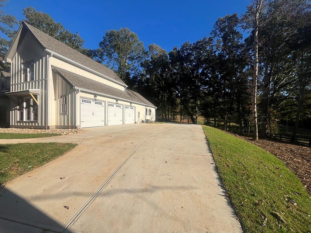 Canton, Georgia, 30114, United States, 5 Bedrooms Bedrooms, ,6 BathroomsBathrooms,Residential,Active,1820849