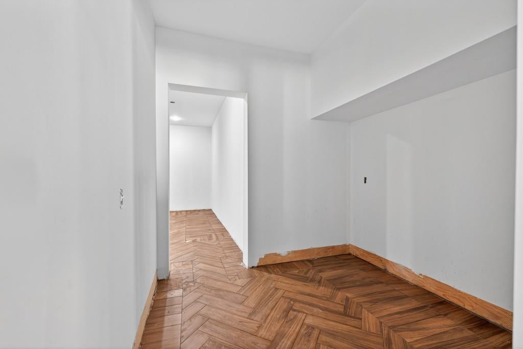 Loganville, Georgia, 30052, United States, 9 Bedrooms Bedrooms, ,10 BathroomsBathrooms,Residential,Active,1987241