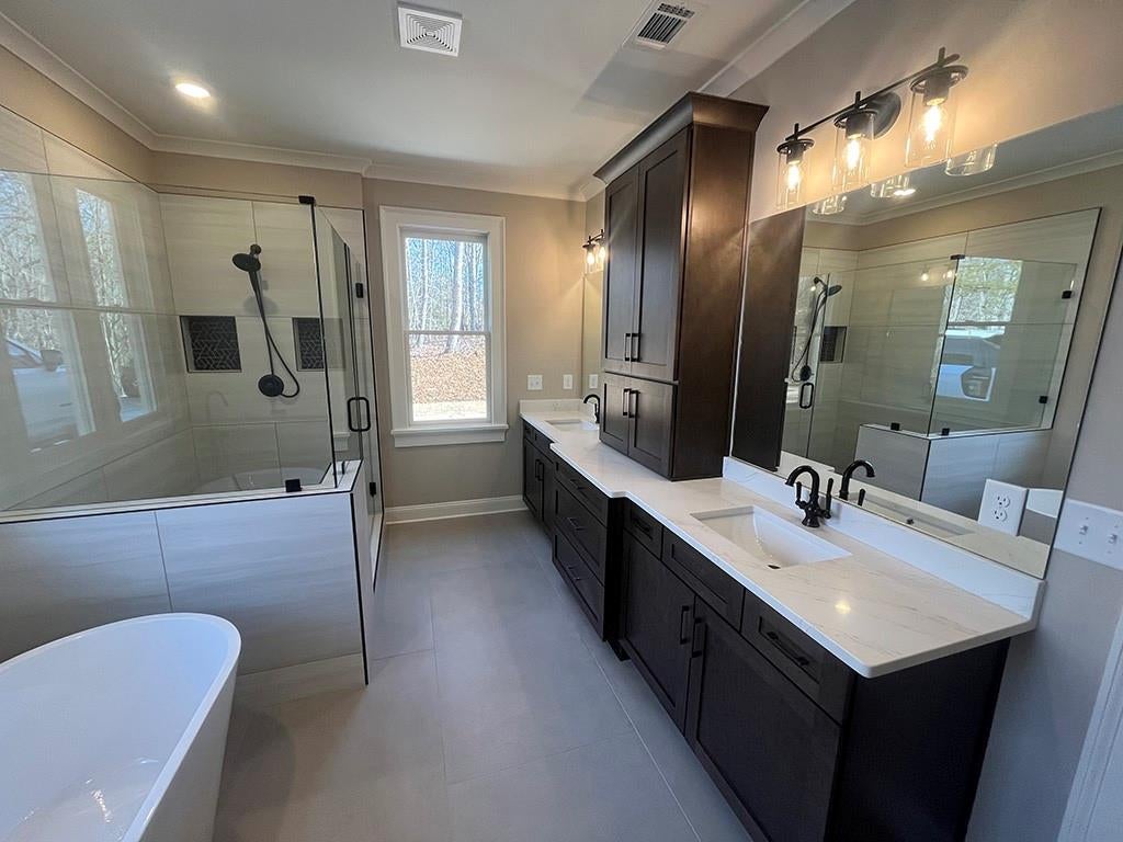 Canton, Georgia, 30114, United States, 5 Bedrooms Bedrooms, ,6 BathroomsBathrooms,Residential,Active,1820849