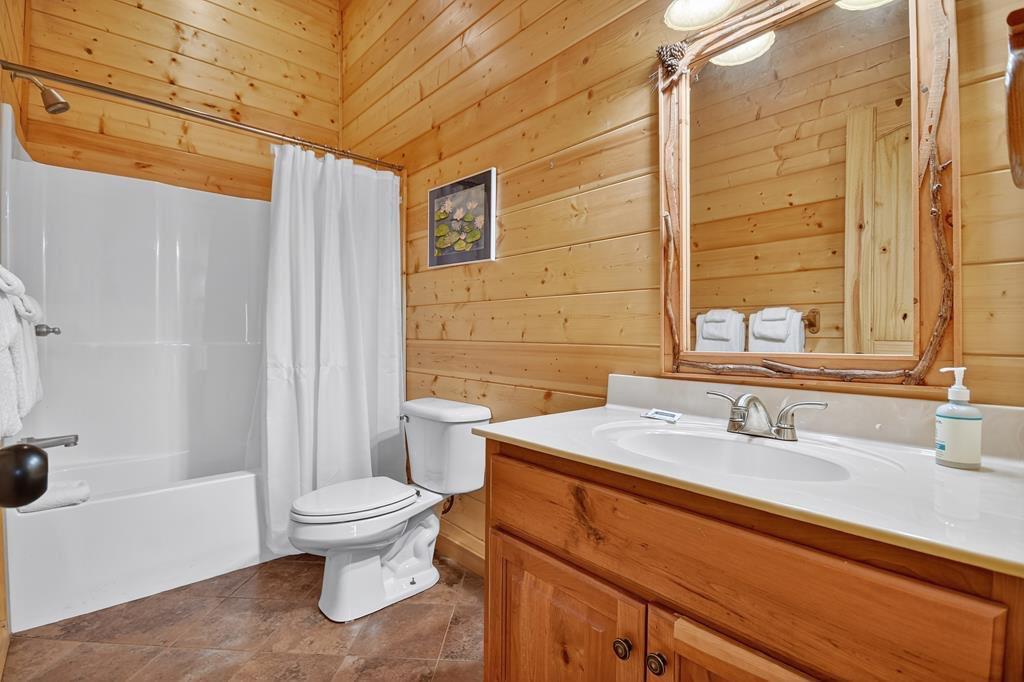 Blue Ridge, Georgia, 30513, United States, 4 Bedrooms Bedrooms, ,4 BathroomsBathrooms,Residential,Active,1879967