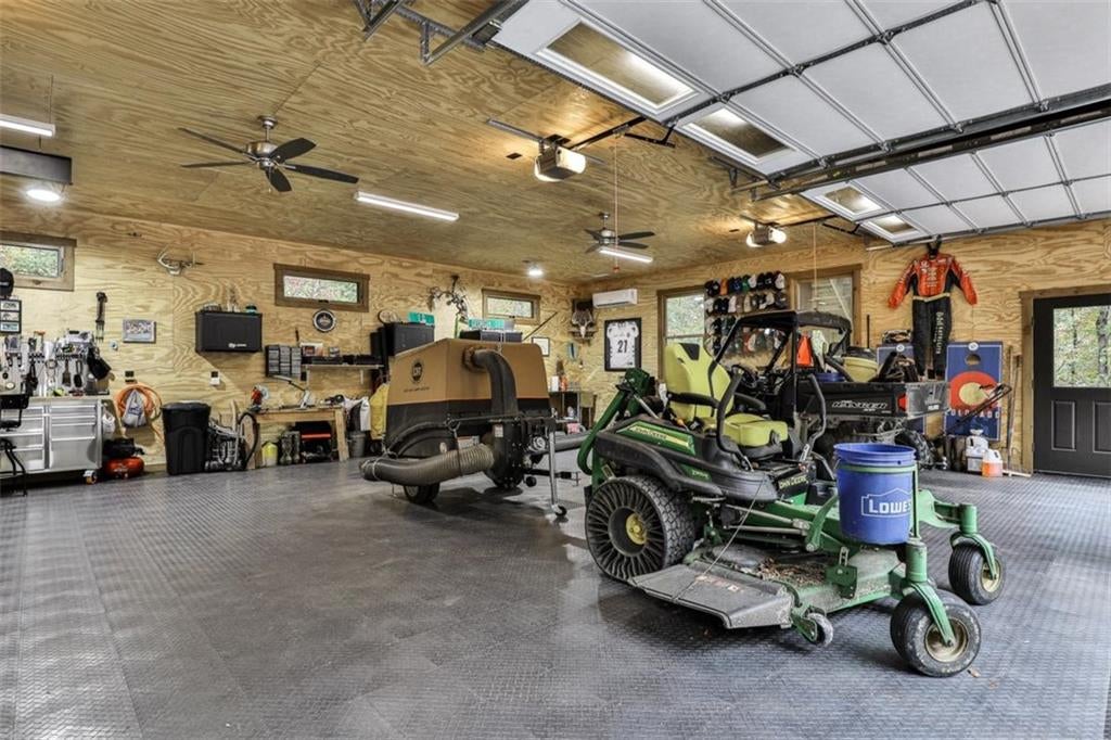 Talking Rock, Georgia, 30175, United States, 5 Bedrooms Bedrooms, ,5 BathroomsBathrooms,Residential,Active,1953388