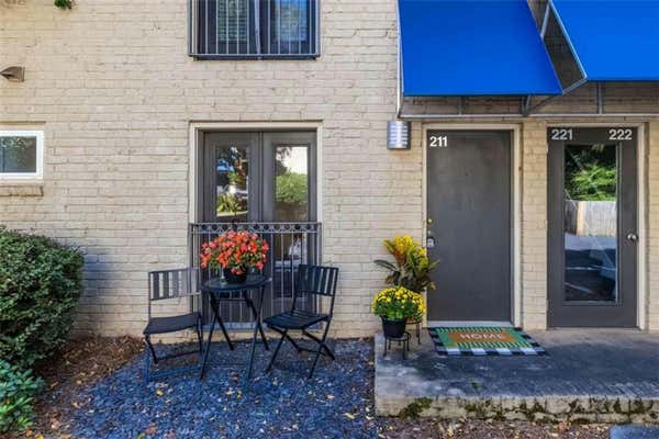 2023 OAKVIEW RD SE APT 211, ATLANTA, GA 30317 - Image 1