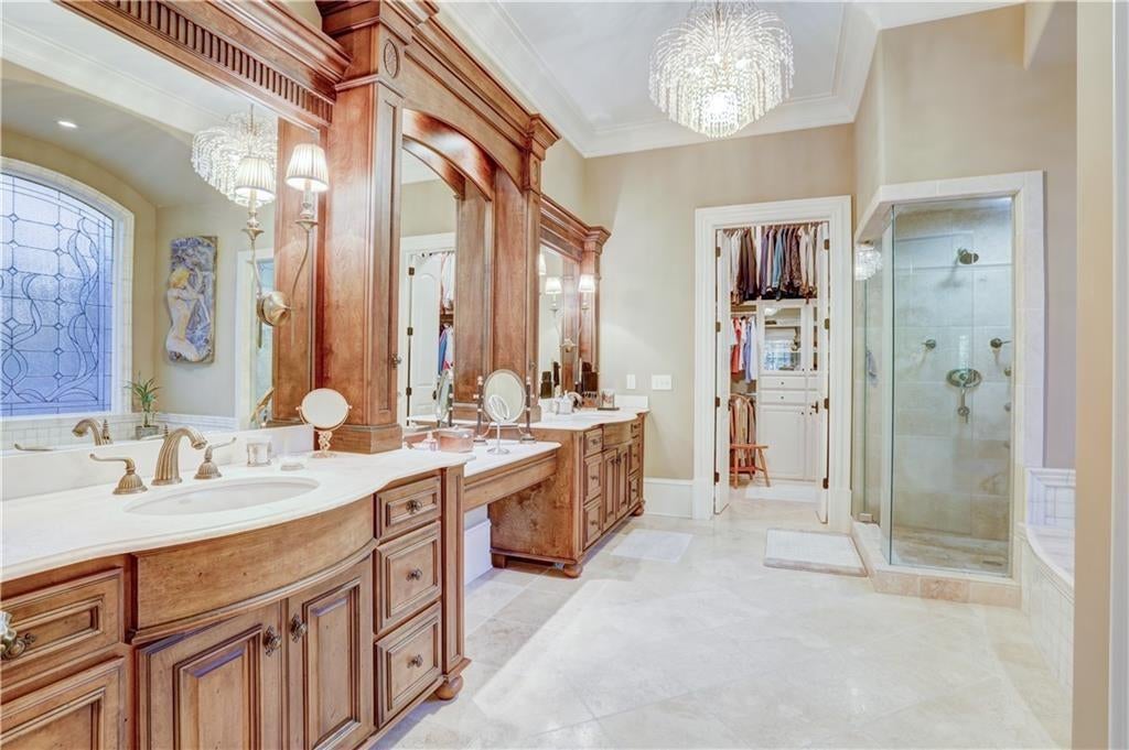 Atlanta, Georgia, 30339, United States, 5 Bedrooms Bedrooms, ,7 BathroomsBathrooms,Residential,Active,1936121