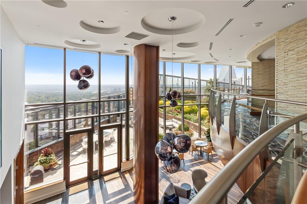 Atlanta, Georgia, 30326, United States, 2 Bedrooms Bedrooms, ,3 BathroomsBathrooms,Residential,Active,2014154