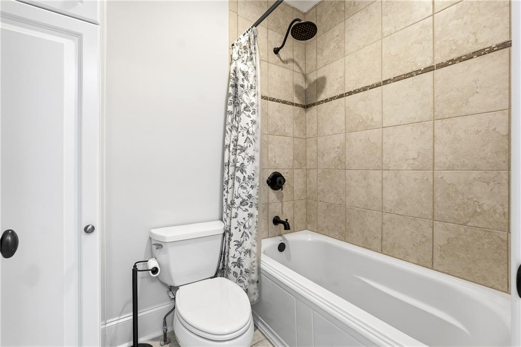 Kennesaw, Georgia, 30152, United States, 6 Bedrooms Bedrooms, ,8 BathroomsBathrooms,Residential,Active,2009407