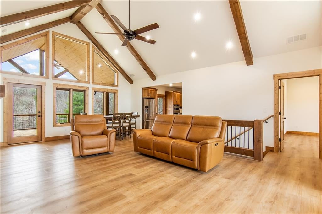 Talking Rock, Georgia, 30175, United States, 4 Bedrooms Bedrooms, ,3 BathroomsBathrooms,Residential,Active,2000221