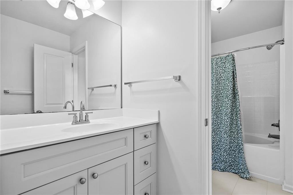 Canton, Georgia, 30115, United States, 6 Bedrooms Bedrooms, ,6 BathroomsBathrooms,Residential,Active,1987231