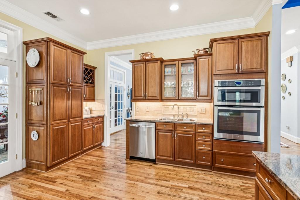 Canton, Georgia, 30115, United States, 5 Bedrooms Bedrooms, ,6 BathroomsBathrooms,Residential,Active,1862827
