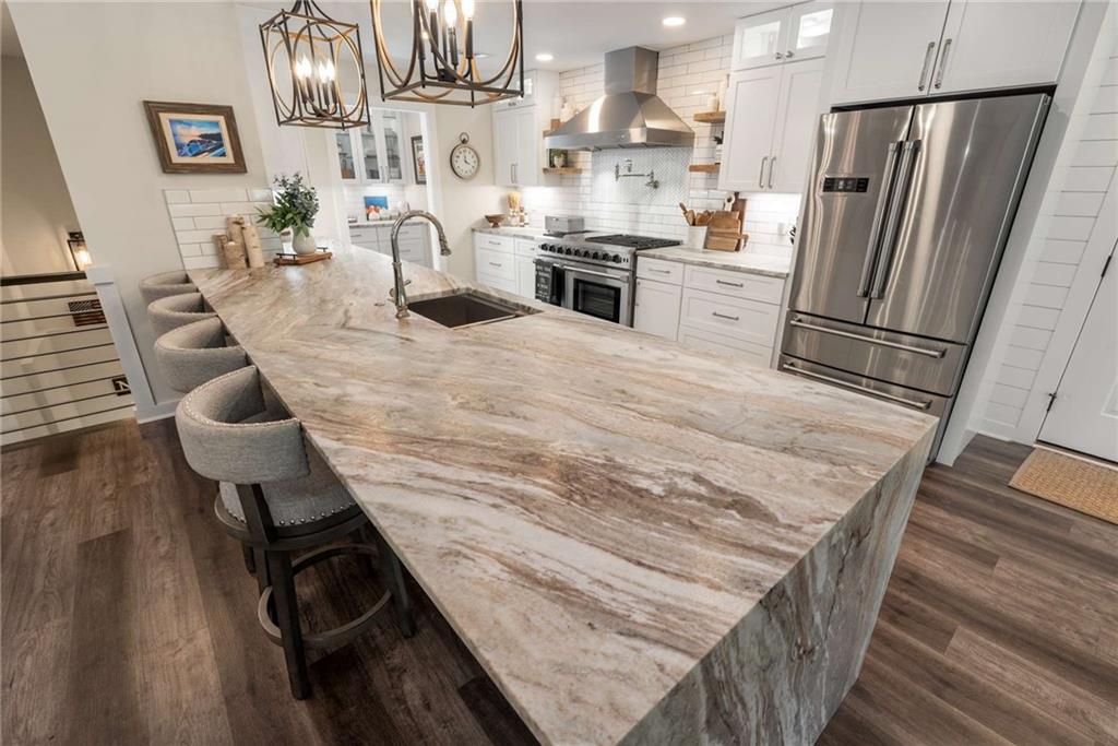 Buford, Georgia, 30518, United States, 5 Bedrooms Bedrooms, ,4 BathroomsBathrooms,Residential,Active,1764522