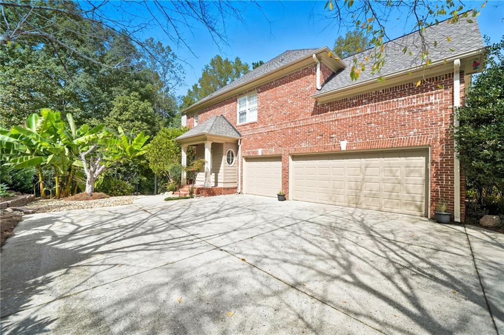 Canton, Georgia, 30114, United States, 6 Bedrooms Bedrooms, ,5 BathroomsBathrooms,Residential,Active,1972202