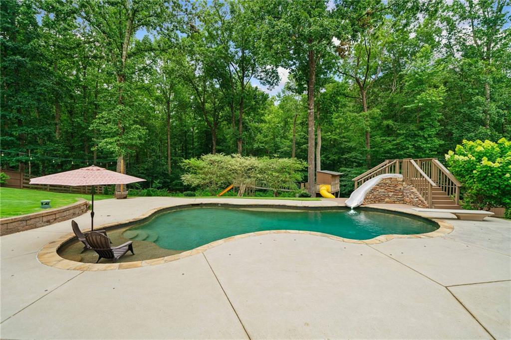 Canton, Georgia, 30115, United States, 6 Bedrooms Bedrooms, ,6 BathroomsBathrooms,Residential,Active,1922302